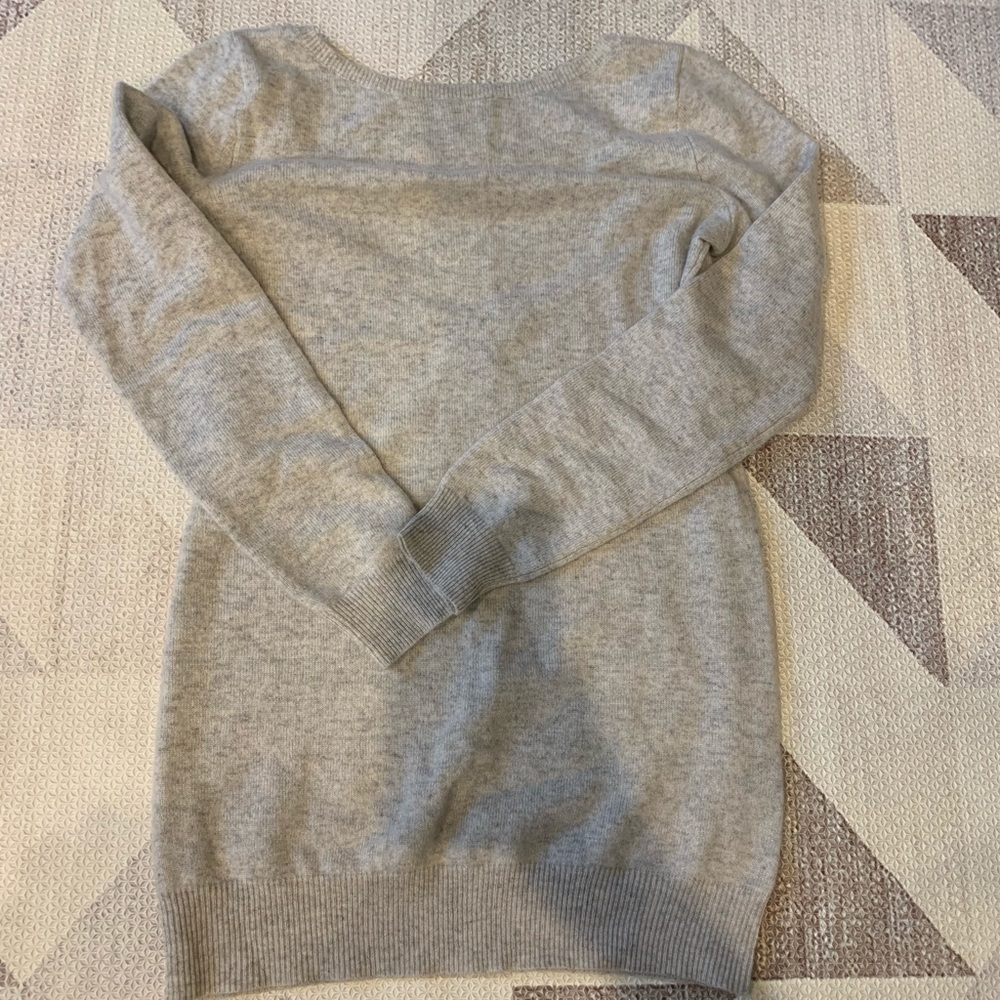 Cashmere sweater
